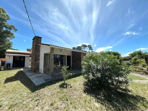 VENTA CASA 2 DORMITORIO GJE 660M2 MEDANOS SOLYMAR