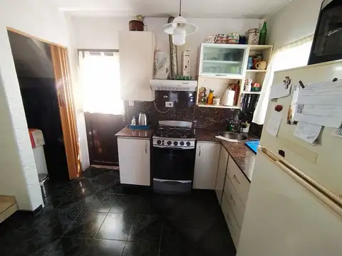 SE VENDE CASA 2 DORM. RIO CEBALLOS CENTRO CORDOBA