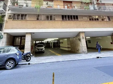 Montevideo e/ Guido y Vicente López