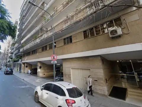 Montevideo e/ Guido y Vicente López