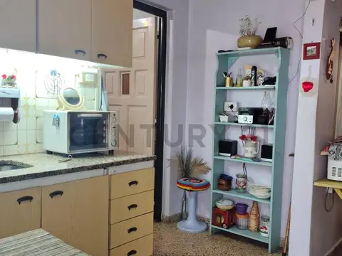 VENTA PH 2 AMBIENTES EN BERNAL