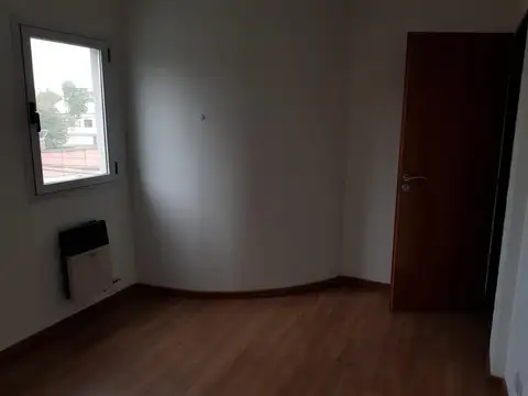 Departamento en planta alta muy buena ubicacion