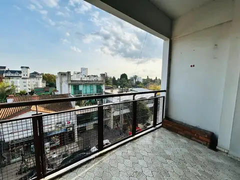 Departamento semipiso 3 ambientes venta Adrogue