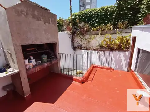 Depto Tipo Casa en Venta en Flores, USD 140.000