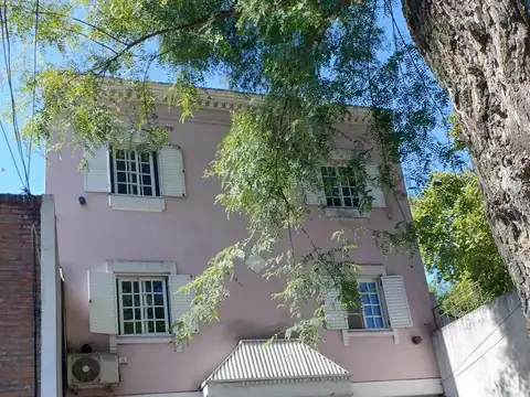 Capdevila e/ Iberá y José Pascual Tamborini