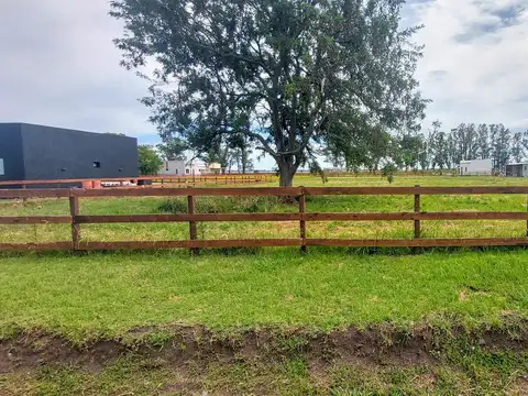 Terreno de 1200 m2 a laventa a 50 mts de la laguna