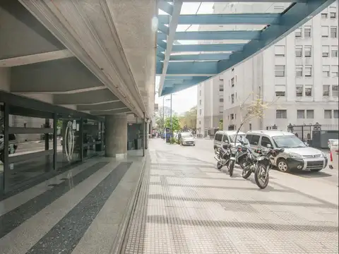 Oficina en Alquiler al Este