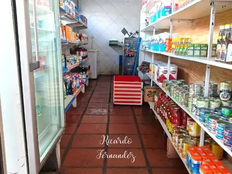 EXCELENTE LOCAL DE 120 m2 MAS GALPON