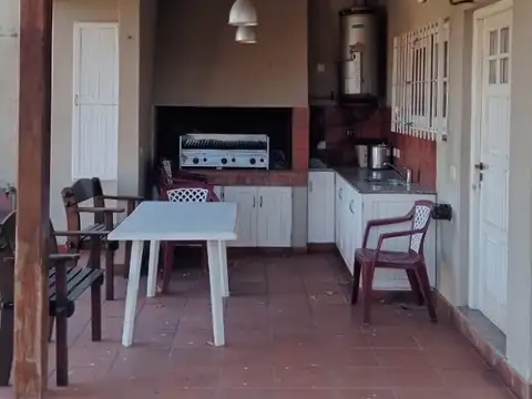 Casa en Venta en Quilmes Oeste, USD 120.000