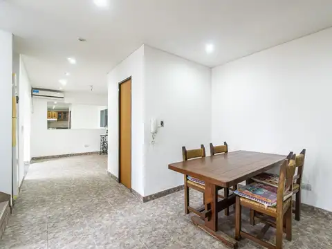 Depto Tipo Casa en Venta en Ciudadela, USD 95.000