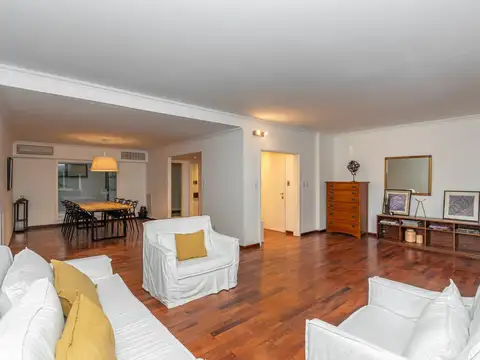 Dúplex 5 amb en Isla de Recoleta | 213 m² | cochera