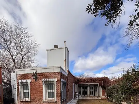Casa en Alquiler de 3 dormitorios