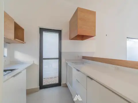 Casa en Venta en Solymar, USD 190.000