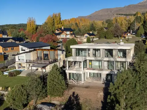 Casa en Venta en Villa Vega Maipú, USD 1.750.000