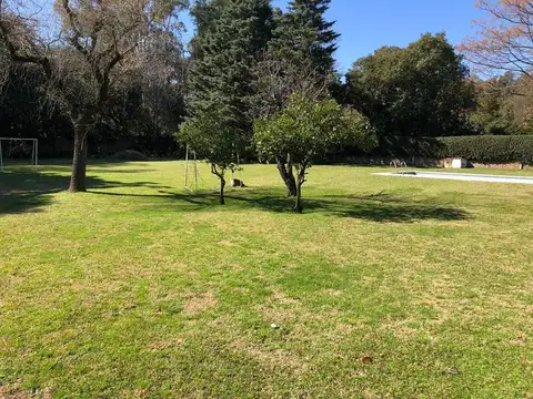 Casa 4 ambientes con 5 baños