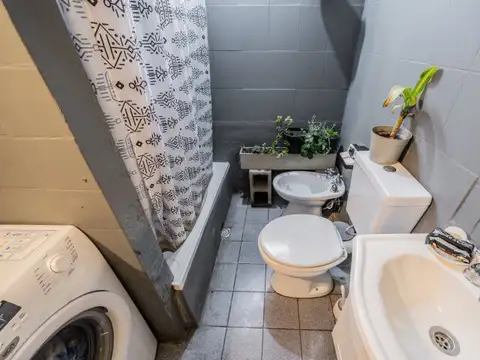 Depto Tipo Casa 5 ambientes con 2 baños