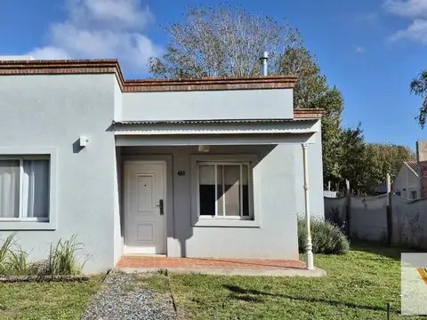 Casa en venta - 2 Dormitorios 1 Baño - Costa del Este