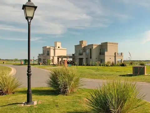 MRB. Oportunidad! Lote interno financiado en  San Sebastian