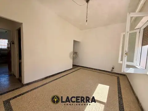 Depto Tipo Casa en Alquiler de 4 ambientes