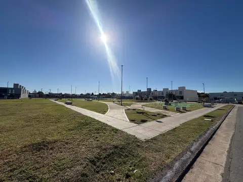 Terreno en Venta en Chacra del Norte, USD 115.000