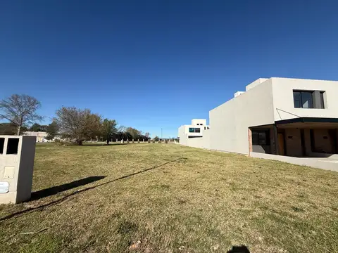 Bv. De los Rusos 3100