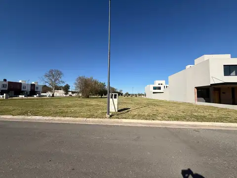 Terreno en Venta en Chacra del Norte, USD 115.000