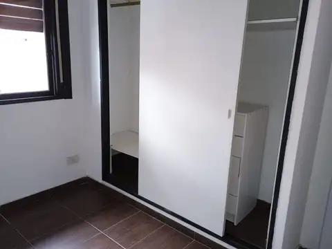Casa en Alquiler con 1 cochera