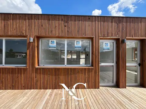 Local en Alquiler en Costa Esmeralda, USD 3.900