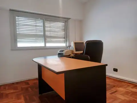 OFICINA EN ALQUILER VELEZ SARFIELD