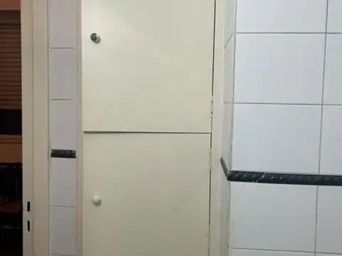 Esmeralda 1200, Piso 2