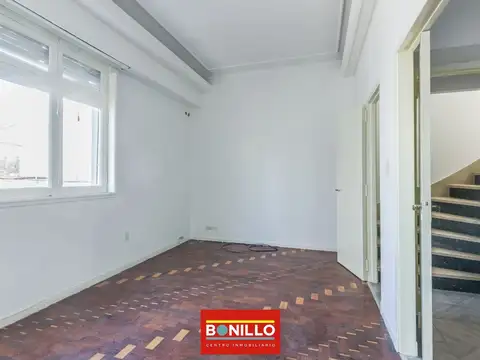 Depto Tipo Casa 3 ambientes con 2 baños