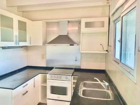 ALQUILER COUNTRY EL CASCO - 3 HAB + ALTILLO - 2 BAÑOS - PERGOLA - PARQUE ALQUILER $1.200.000 MAS EXP