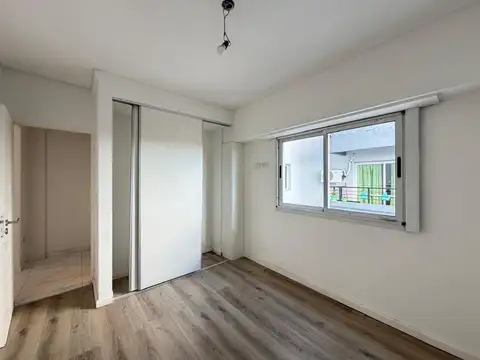Departamento en Alquiler en Gerli, $ 450.000