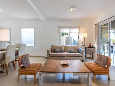 Casa en Venta en Pilar Del Este, USD 172.000