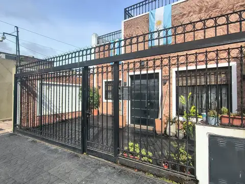 Depto Tipo Casa en Venta de 3 ambientes