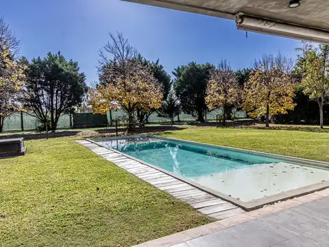 Casa en Venta con 1 cochera