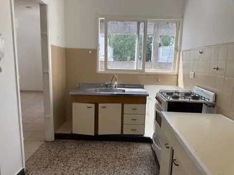Venta departamento 1 dormitorio más comodín - Av San Martin 5300