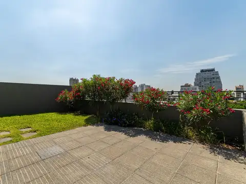Pedro Moran  al 4600