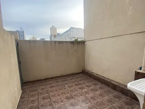Riobamba 2100, Piso 1