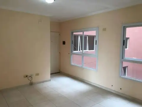 DEPARTAMENTO 2 AMBIENTES EN MORÓN CON PILETA