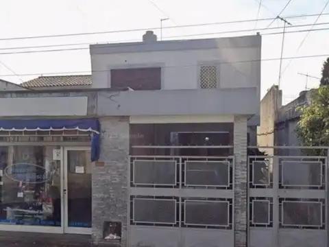 Casa en Venta en Villa Sarmiento, USD 170.000