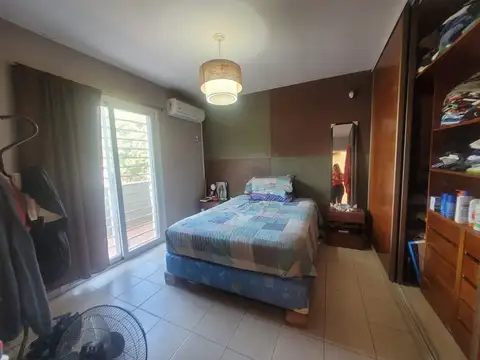 Casa 6 ambientes con 1 baño