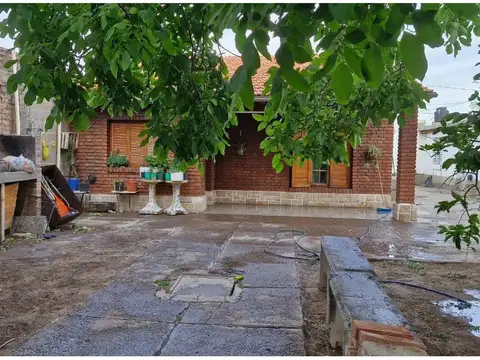VENTA CASA EN LOTE APTO DESARROLLO
