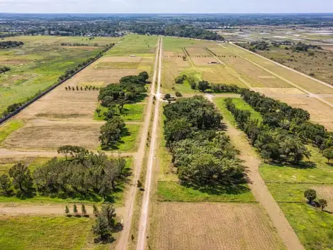 VENTA LOTE 700mts² BARRIO CERRADO ORQUETA CURA