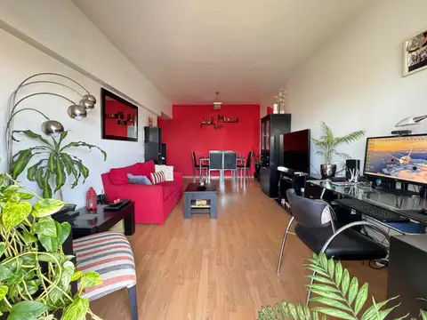 Avenida Teniente General Donato Álvarez 900