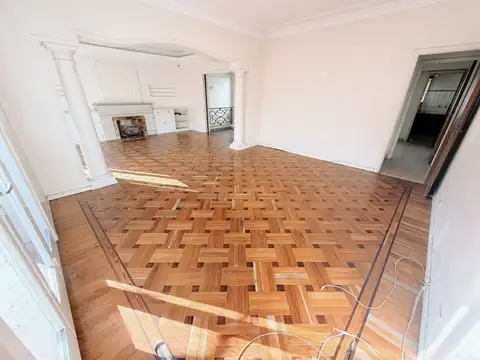 Depto Tipo Casa en Alquiler 60 años