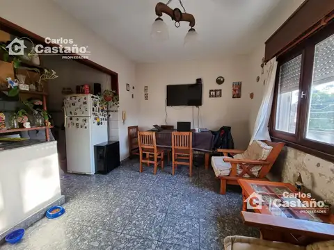 Depto Tipo Casa en Venta en Olivos, USD 145.000