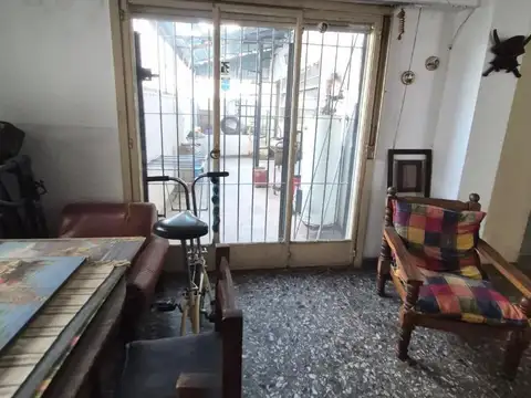 VENTA PH 5 AMBIENTES COLONIAL C/PATIO Y TERRAZA EN CABALLITO