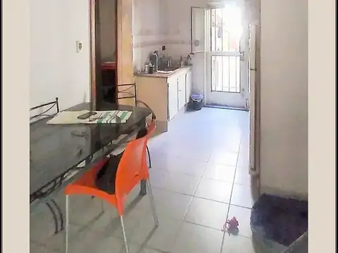 Casa 4 ambientes con 1 baño