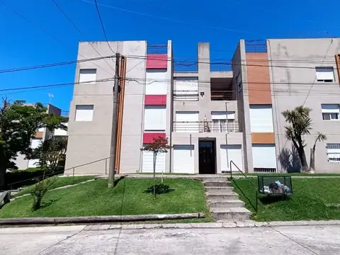 DEPARTAMENTO TRES AMBIENTES, SAN CARLOS.